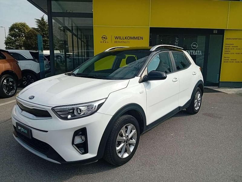 Usata Kia Stonic Style 116 CV (85 kW) 2020 0q bianco puro SUV