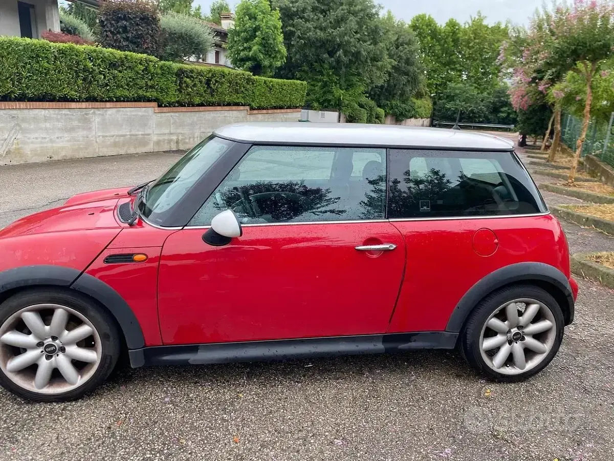 Usata Mini One D 2004 Rosso Utilitaria