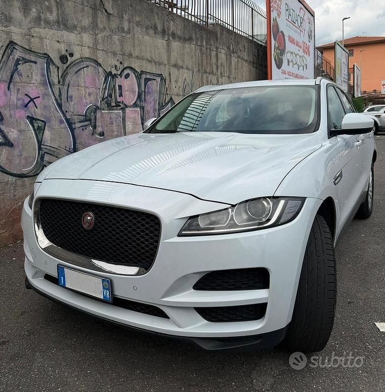 Usata Jaguar F-Pace 250 CV (183 kW) 2016 Bianco SUV