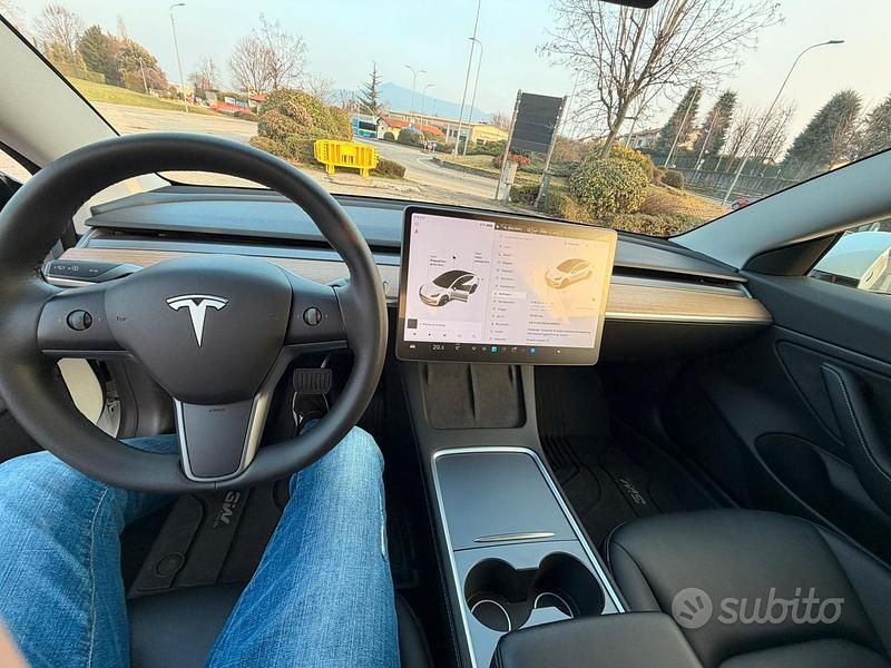 Usata Tesla Model 3 235 kW (320 CV) 2021 Bianco Berlina
