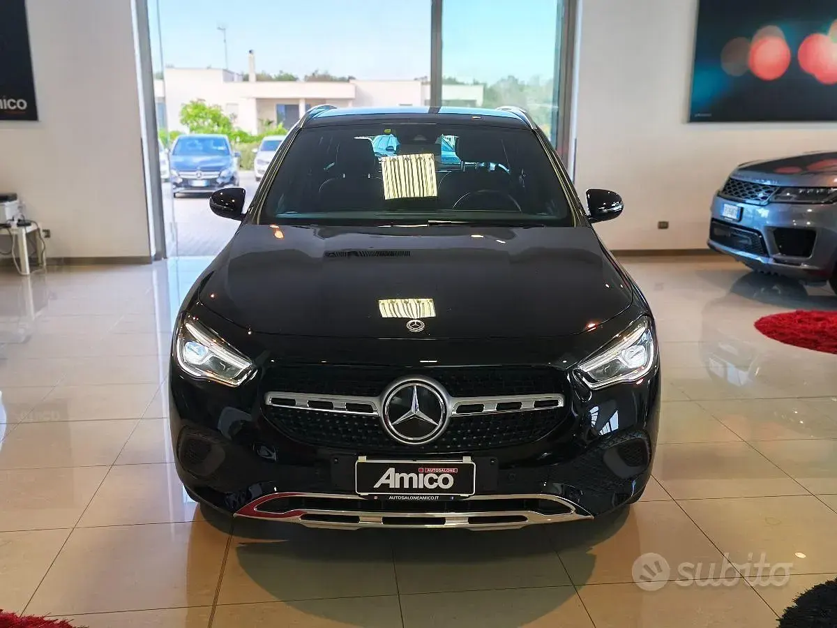 Usata Mercedes GLA180 116 CV (85 kW) 2023 Nero SUV