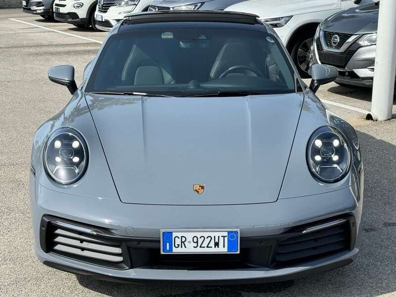 Usato 2024 Porsche 911 Carrera 3.0 Benzin 385 CV (149.890 €)