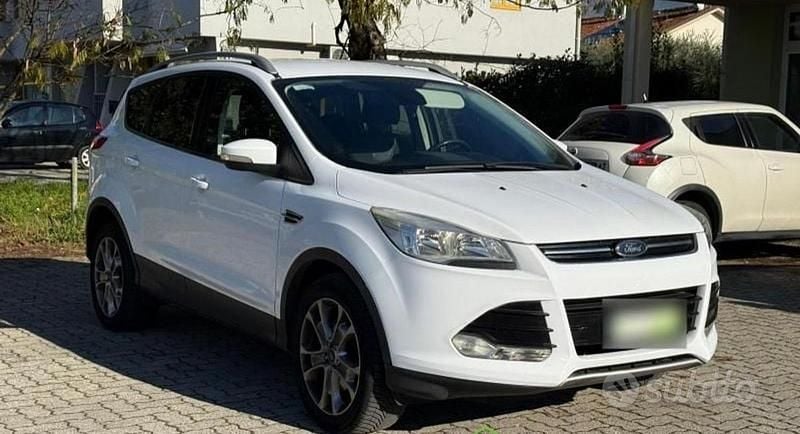 Usata Ford Kuga Titanium 119 CV (87 kW) 2015 Bianco SUV