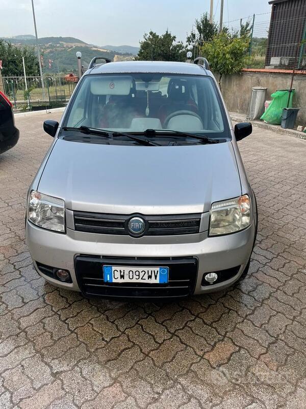 Usato 2005 Fiat Panda 4x4 1.2 Benzin 60 CV (4.000 €)