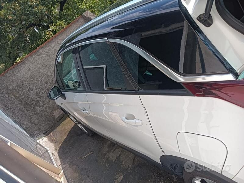 Usata Opel Crossland 2017 Bianco SUV