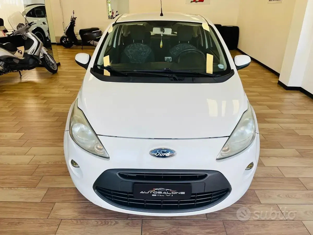 Usata Ford Ka Plus 69 CV (50 kW) 2011 Bianco Utilitaria