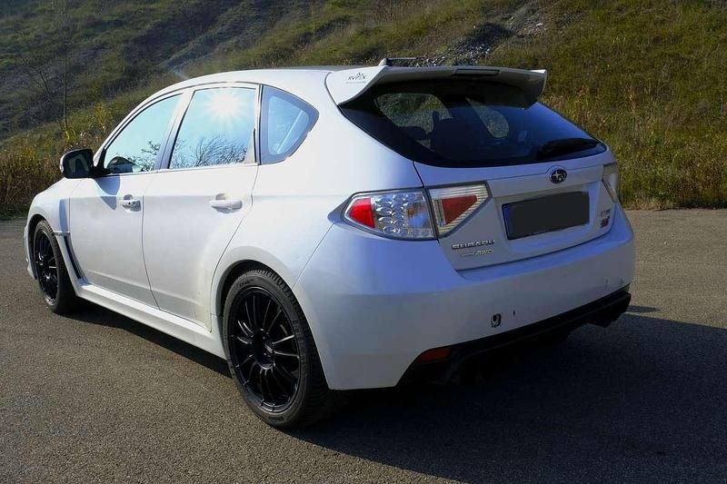 Usata Subaru Impreza 300 CV (220 kW) 2011 Berlina