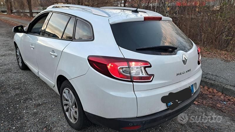 Usata Renault Mégane III 110 CV (80 kW) 2013 Bianco Station wagon