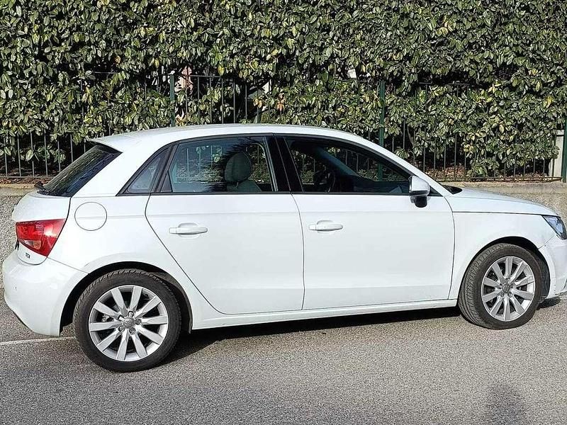 Usata Audi A1 Sportback Attraction 90 CV (66 kW) 2013 Bianco Utilitaria