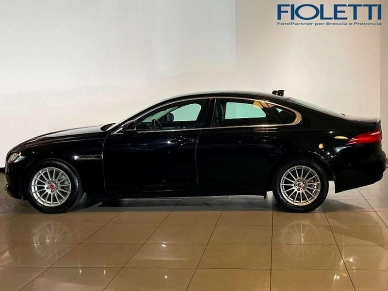 Usata Jaguar XF Prestige 163 CV (119 kW) 2018 Nero Berlina