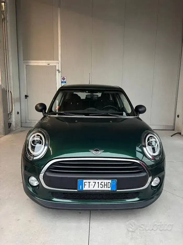 Usata Mini ONE 75 CV (55 kW) 2018 Verde Utilitaria