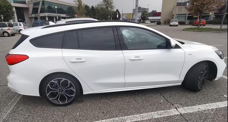 Usata Ford Focus 125 CV (91 kW) 2019 Bianco Station wagon