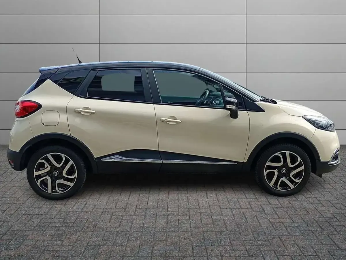 Usata Renault Captur Zen 90 CV (66 kW) 2017 Other SUV