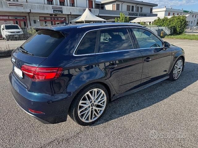 Usata Audi A3 S-Line 150 CV (110 kW) 2017 Blu Berlina