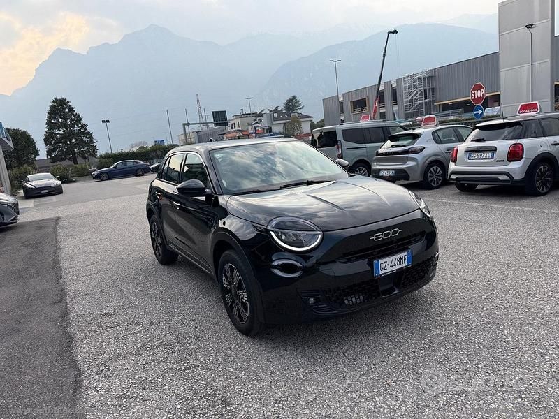 Usata Fiat 600 Comfort 145 CV (106 kW) 2025 Nero SUV