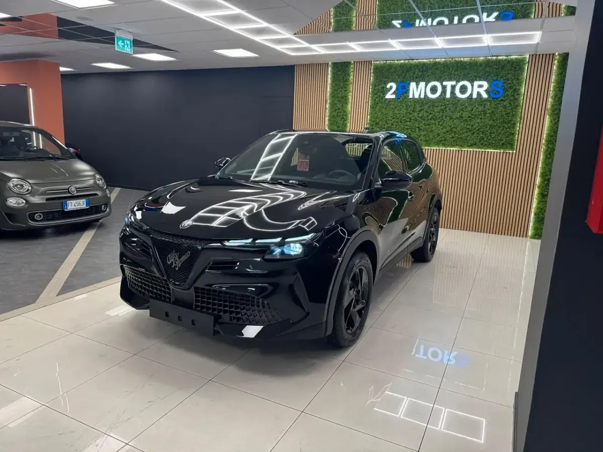 Nuova Alfa Romeo GT Junior 135 CV (99 kW) 2025 Nero SUV