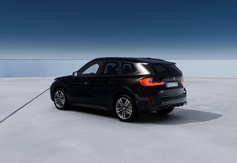 Nuova BMW X1 M Sport 136 CV (100 kW) 2025 Black sapphire SUV