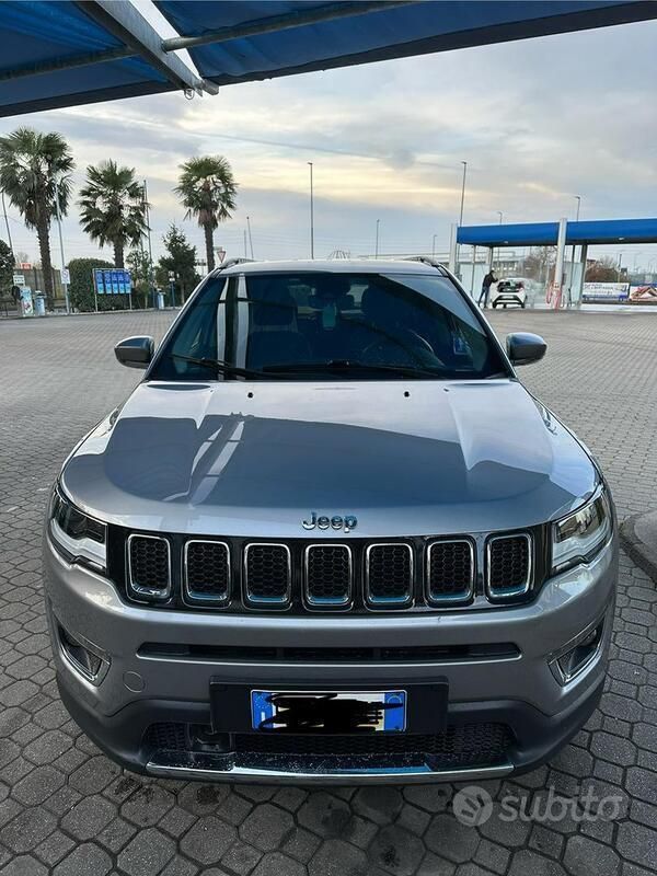 Usata Jeep Compass Limited 140 CV (102 kW) 2020 Grigio SUV