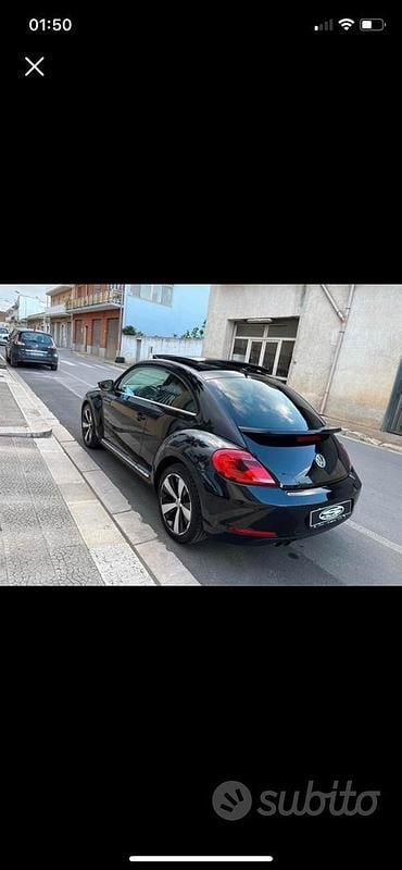 Usata VW Beetle 140 CV (102 kW) 2013 Nero Utilitaria