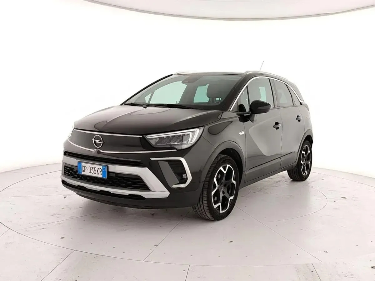 Usata Opel Crossland Elegance 110 CV (80 kW) 2023 Nero SUV