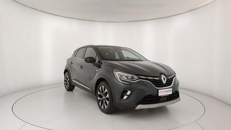 Usata Renault Captur Techno 100 CV (73 kW) 2023 Blu SUV
