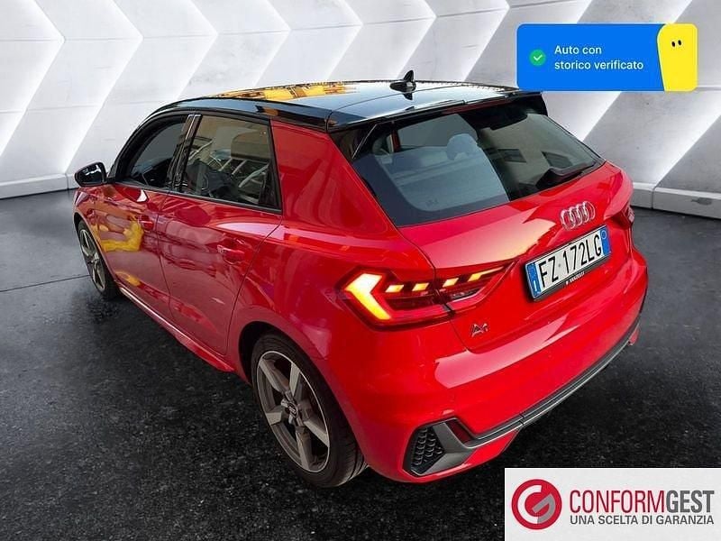 Begagnad Audi A1 Sportback S-Line 150 HK (110 kW) 2019 Röd Halvkombi