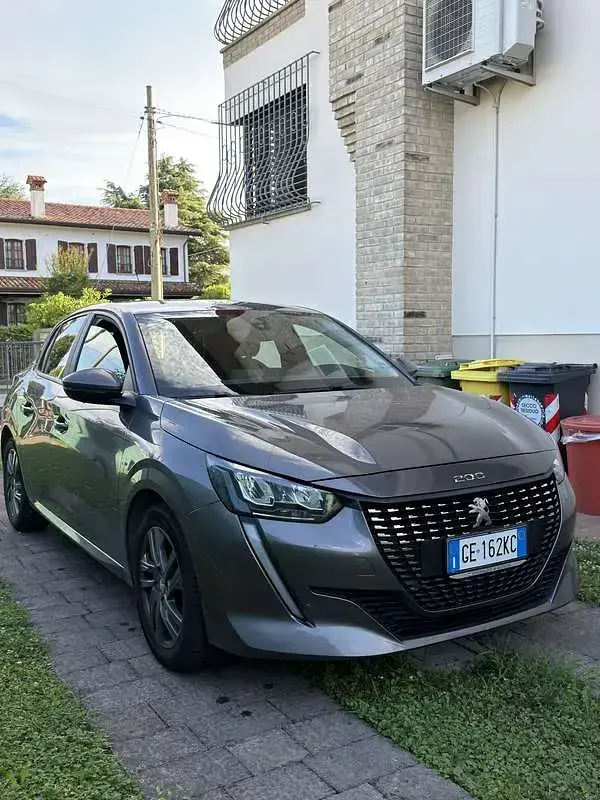 Usata Peugeot 208 Active 75 CV (55 kW) 2021 Utilitaria