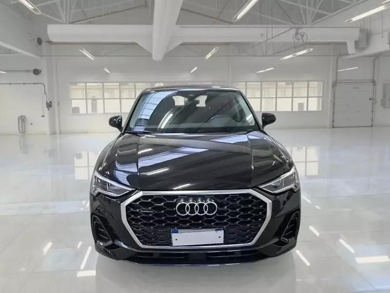 Usata Audi Q3 Sportback Business Plus 149 CV (109 kW) 2023 Nero SUV