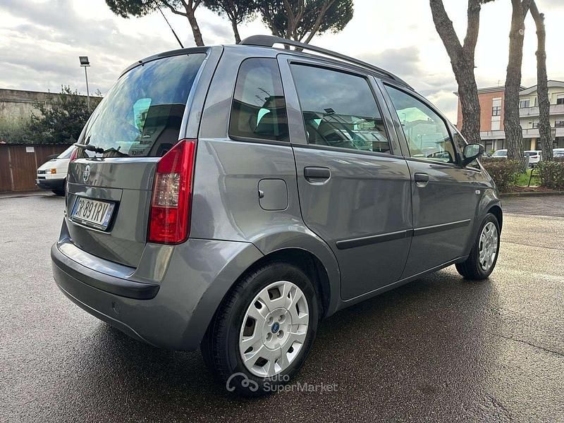 Usata Fiat Idea Emotion 95 CV (69 kW) 2004 Grigio Monovolume