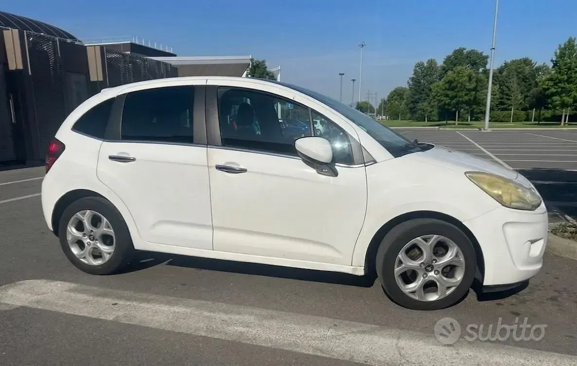 Usata Citroën C3 Exclusive 68 CV (50 kW) 2011 Bianco Berlina