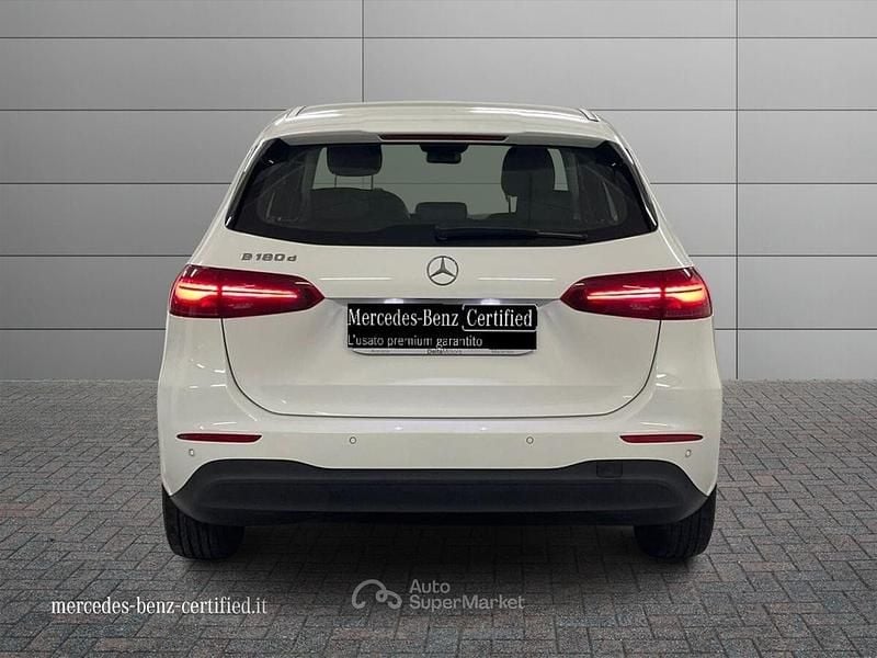 Occasion Mercedes B180 Advanced 116 PK (85 kW) 2023 Wit MPV