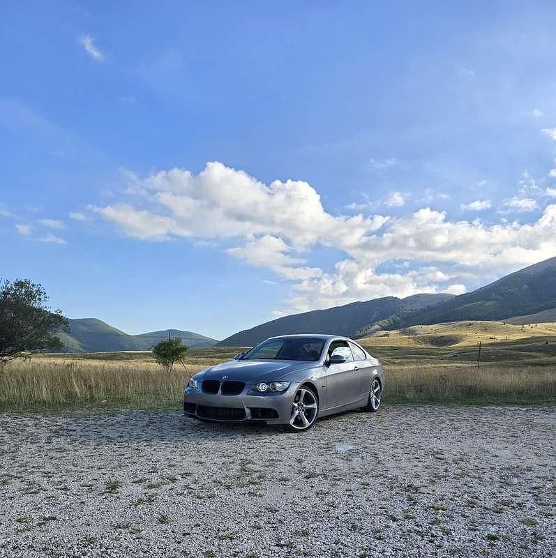 Usata 2008 BMW 330 Coupé | 11.000 € (Ottimo prezzo) - Immagine 1/4