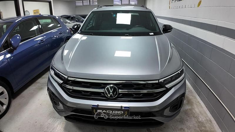 Usata VW T-Roc R-line 150 CV (110 kW) 2023 Argento SUV
