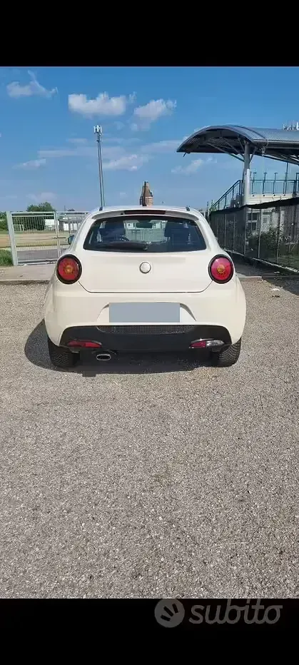 Usata Alfa Romeo MiTo 105 CV (77 kW) 2010 Bianco Utilitaria
