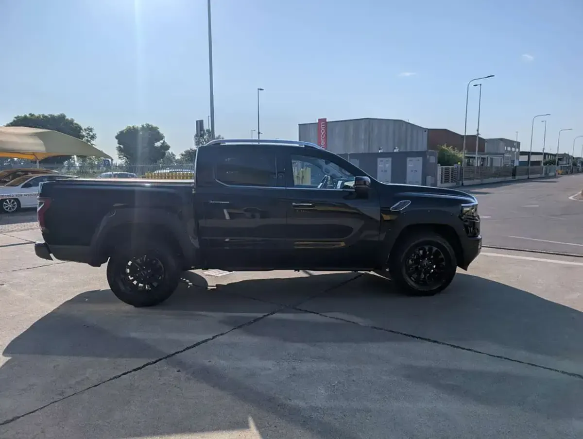 Usata Foton Tunland V9 163 CV (119 kW) 2025 Nero Pick-up