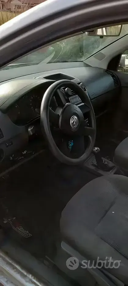Usata VW Polo 60 CV (44 kW) 2004 Grigio Utilitaria