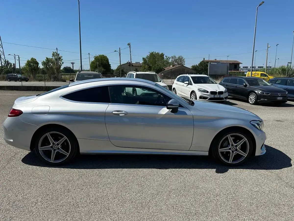 Usata Mercedes C220 Premium 170 CV (125 kW) 2017 Argento Coupé