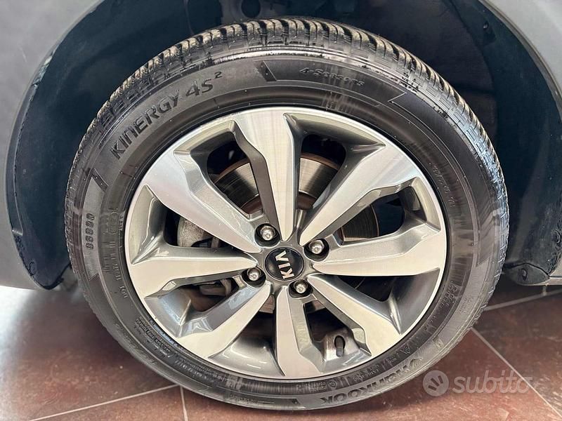 Usata Kia Stonic Style 84 CV (61 kW) 2021 Bianco SUV