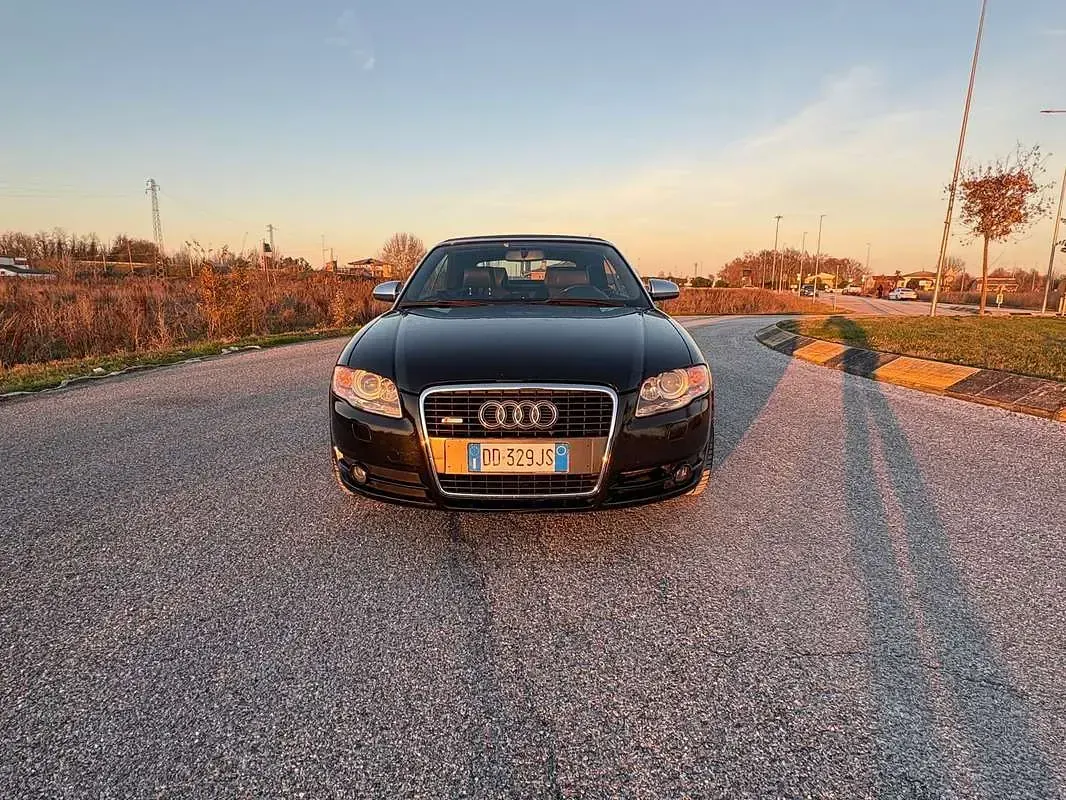 Usata Audi A4 Cabriolet 140 CV (102 kW) 2006 Nero Cabrio