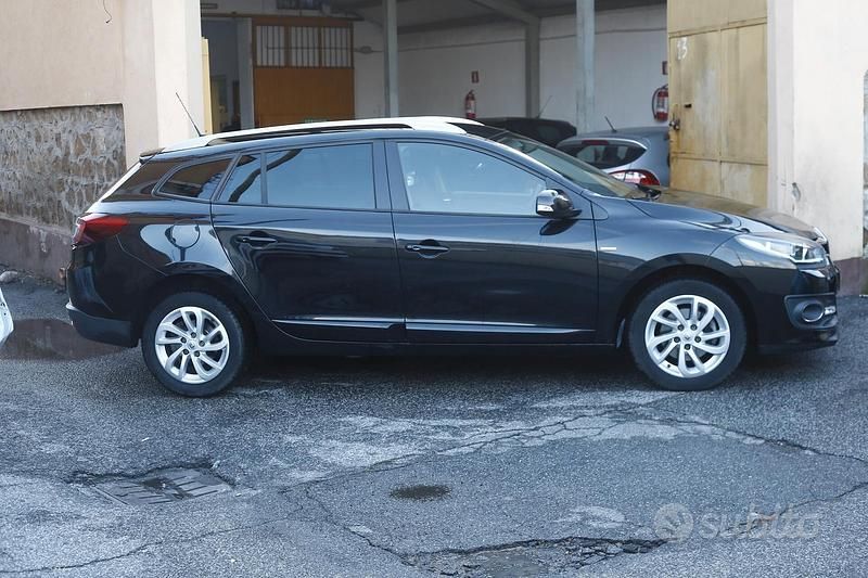 Usata Renault Mégane 110 CV (80 kW) 2015 Nero Berlina