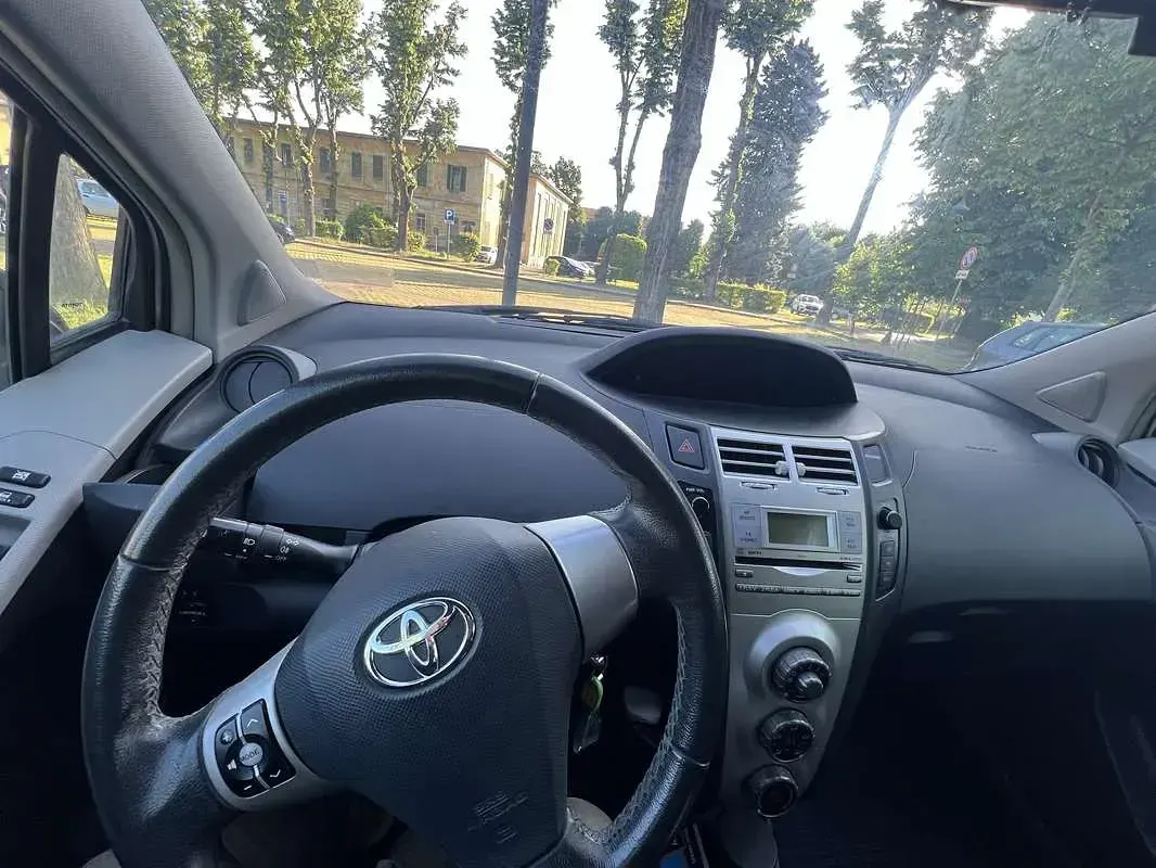 Usata Toyota Yaris 87 CV (63 kW) 2008 Utilitaria