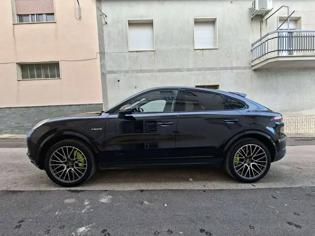 Usata Porsche Cayenne 340 CV (250 kW) 2021 Nero SUV
