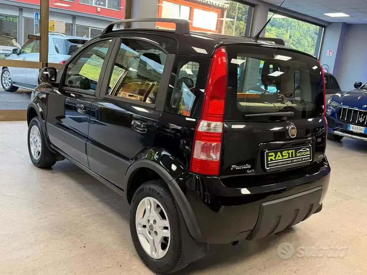 Usata Fiat Panda 4x4 69 CV (50 kW) 2007 Nero Utilitaria