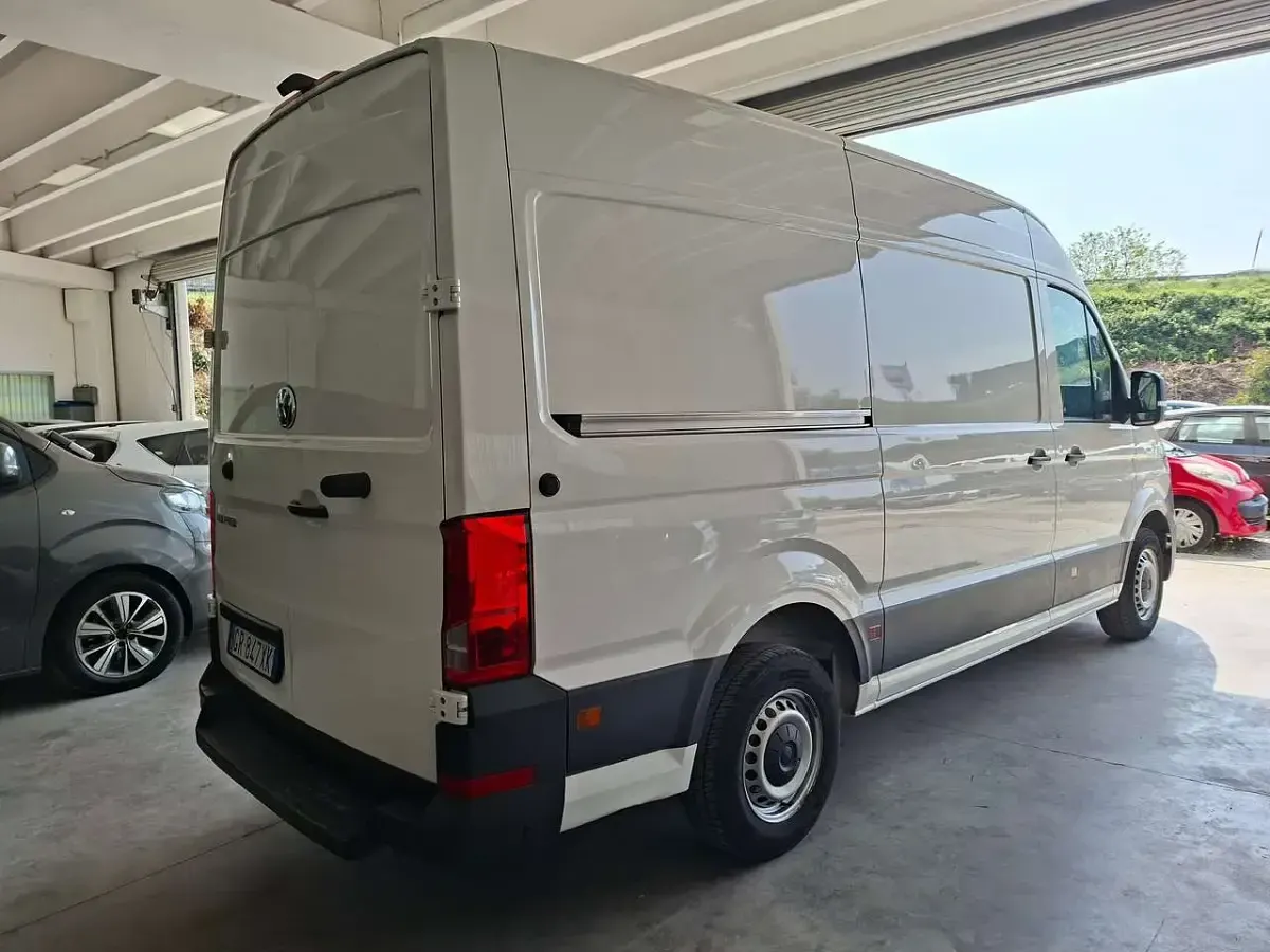 Usata VW Crafter 140 CV (102 kW) 2023 Bianco Furgone