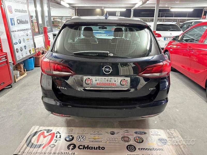 Usata Opel Astra Business 110 CV (80 kW) 2018 Blu Station wagon