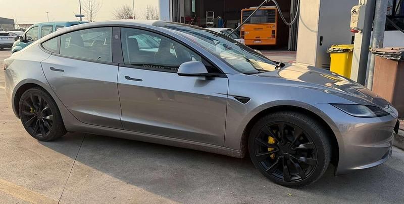 Usata Tesla Model 3 Long Range AWD 152 kW (208 CV) 2025 Berlina