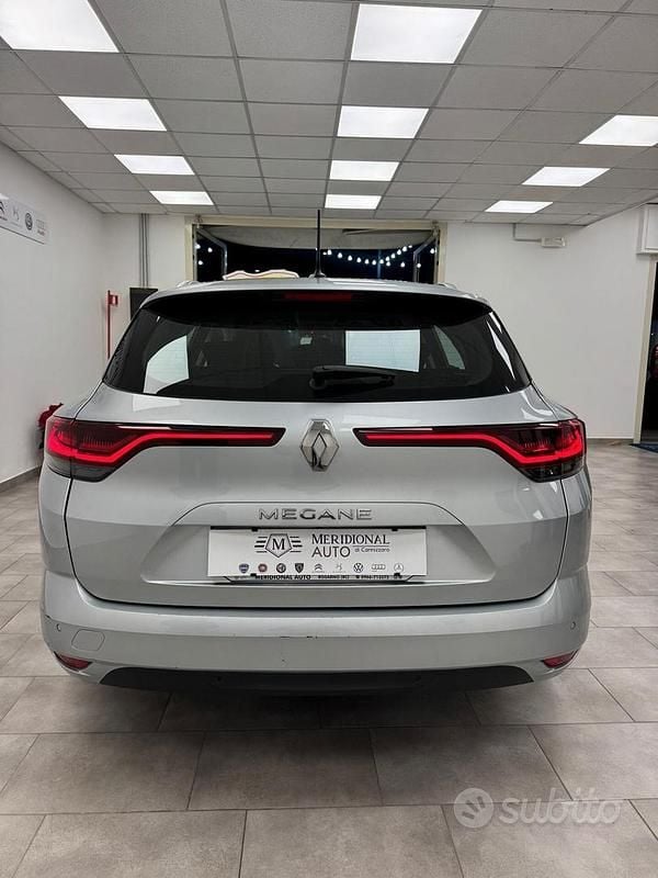 Usata Renault Mégane GrandTour Techno 115 CV (84 kW) 2022 Grigio Station wagon
