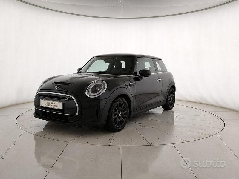 Nero Usata 2021 Mini Cooper SE Due volumi | 18.900 € (Molto cara) - Immagine 1/4