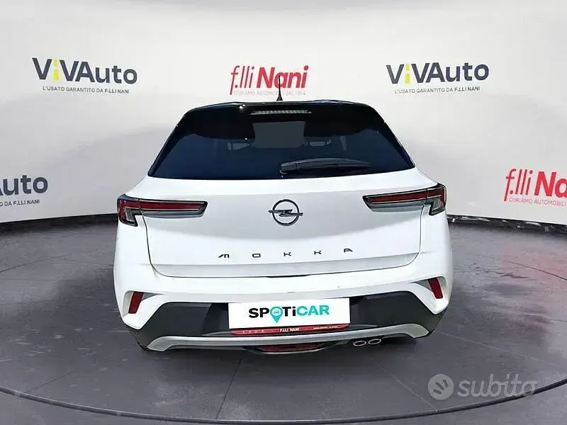Usata Opel Mokka Elegance 131 CV (96 kW) 2022 Bianco SUV