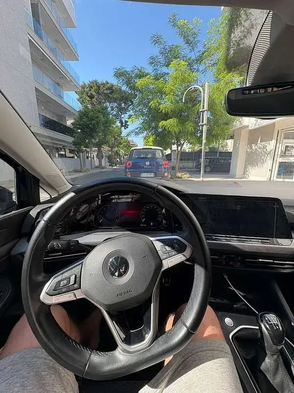 Usata VW Golf VIII Edition 131 CV (96 kW) 2021 Nero Berlina